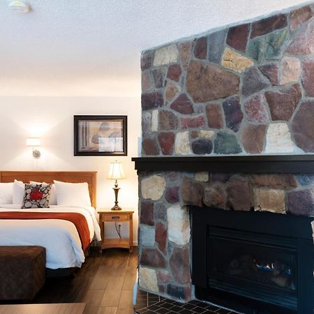 Schott'S Lake Conference & Resort Sundre Exterior photo